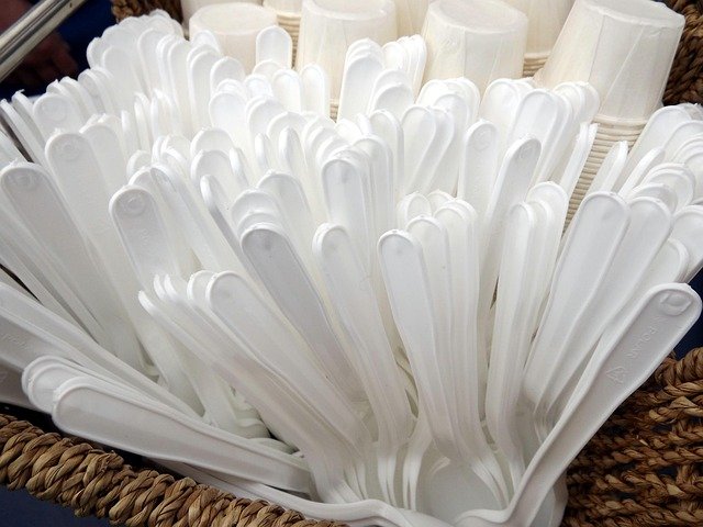 spoons, utensil, plastic, kitchenware, tableware, disposable, food, plastic, disposable, disposable, disposable, disposable, disposable